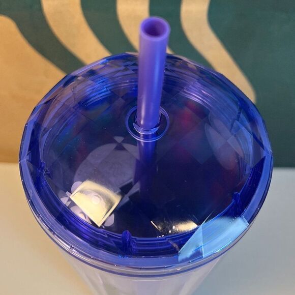 Starbucks 2022 Iridescent Venti Tumbler Holiday 24 oz/710 ml NWT - Picture 3 of 3